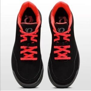 NEW IN BOX women biking shoes pearl Izumi x alp flow women size 8.5